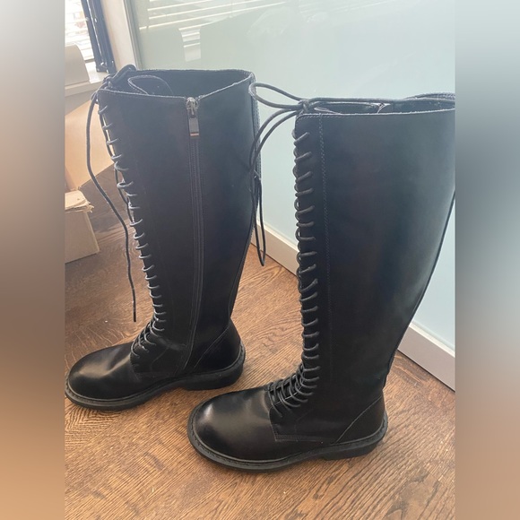 brand new knee-high leather boots with track sole - Picture 2 of 4